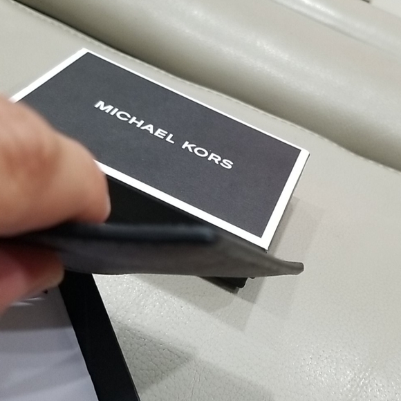 New Michael Kors card holder wallet black and brow - Picture 5 of 7
